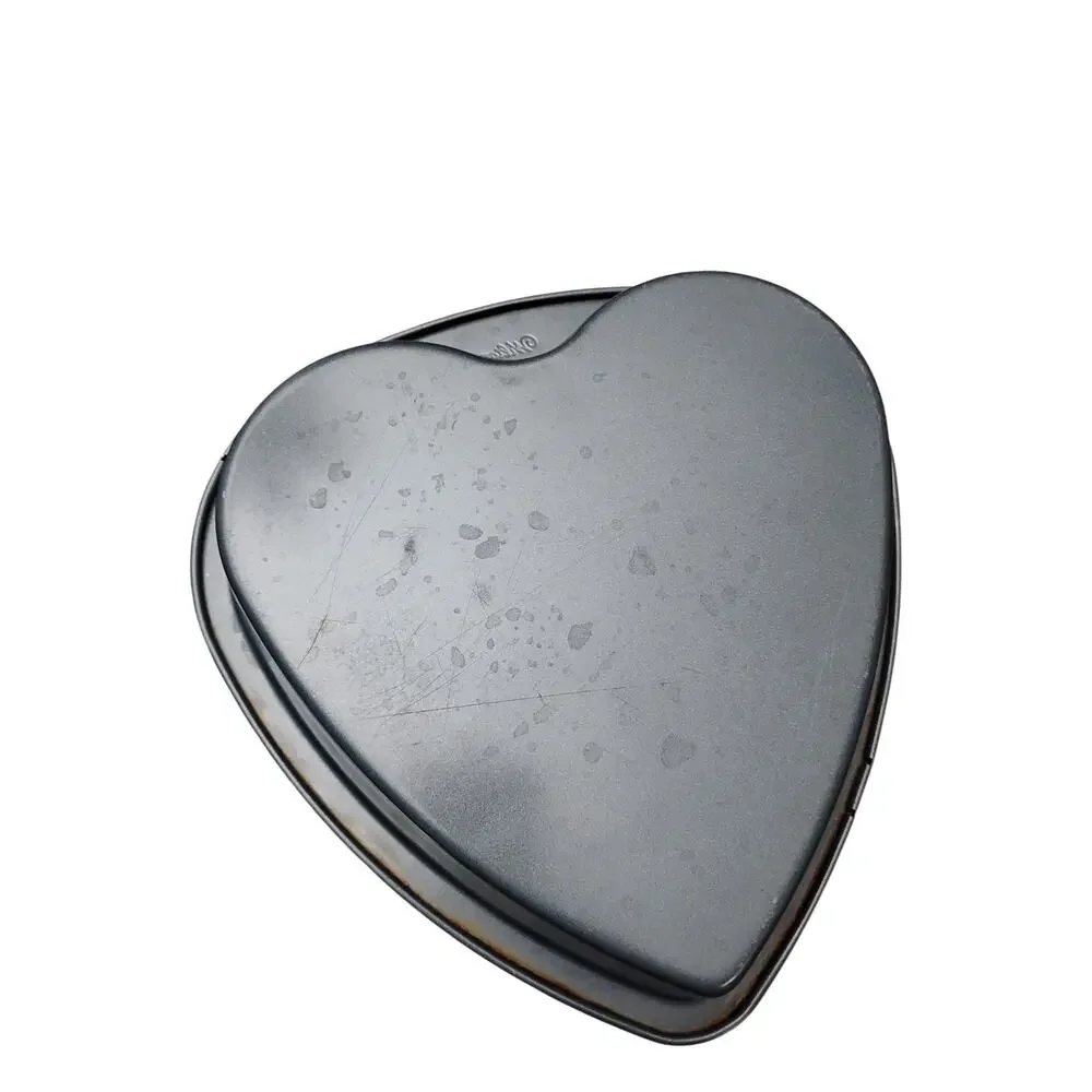 Wilton Heart Shape Cake Mold 10